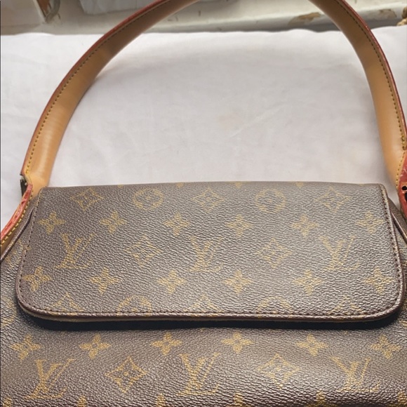 A Louis Vuitton purchased in the early 2000s - Picture 3 of 4